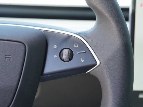 Used 2025 Tesla Model 3 Long Range RWD image 23