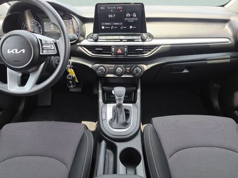 Certified 2023 Kia Forte LXS w/ LXS Technology Package FWD image 24