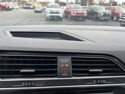 Certified 2022 Volkswagen Tiguan S image 17