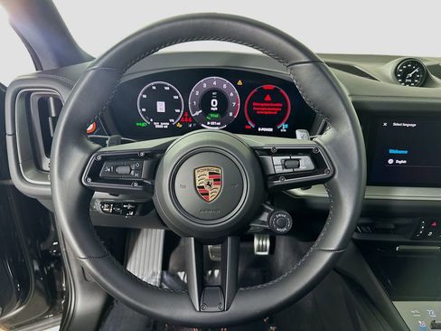 Used 2025 Porsche Cayenne E-Hybrid image 12
