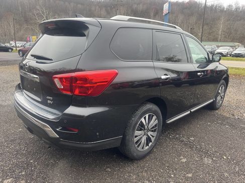 Used 2019 Nissan Pathfinder SV image 8