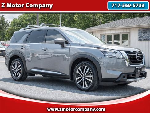 Used 2023 Nissan Pathfinder Platinum AWD/4WD image 1