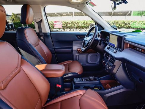 Used 2023 Ford Maverick Lariat image 17