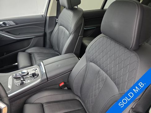 Used 2021 BMW X7 xDrive40i w/ Executive Package 2 AWD/4WD image 11