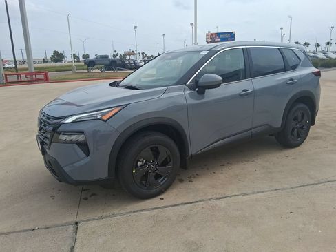 New 2026 Nissan Rogue SV FWD image 2