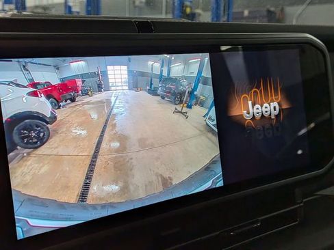 New 2026 Jeep Wrangler Unlimited Rubicon AWD/4WD image 23