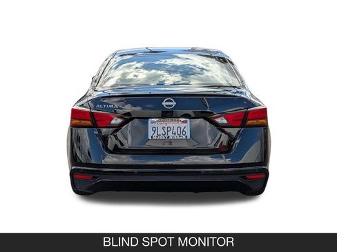 Used 2024 Nissan Altima 2.5 S FWD image 9