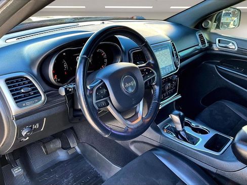 Used 2021 Jeep Grand Cherokee Laredo X image 18