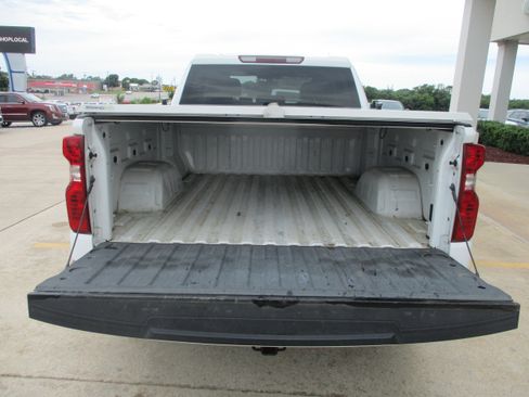 Used 2019 Chevrolet Silverado 1500 W/T w/ WT Convenience Package AWD/4WD image 12