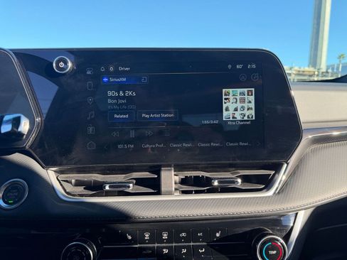 Used 2025 Chevrolet Equinox LT image 21