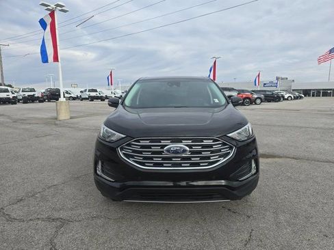 Used 2022 Ford Edge Titanium image 10