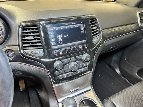 Used 2021 Jeep Grand Cherokee Limited w/ Luxury Group II AWD/4WD image 13
