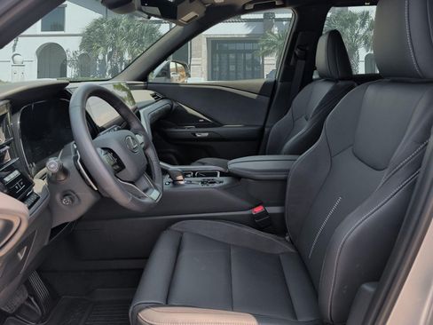 Certified 2026 Lexus TX 350 AWD w/ Technology Package image 11