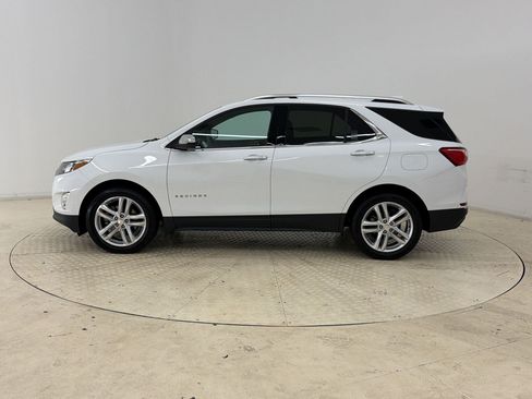 Used 2019 Chevrolet Equinox Premier FWD image 2