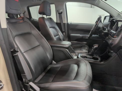 Used 2022 GMC Canyon AT4 w/ Trailering Package AWD/4WD image 15