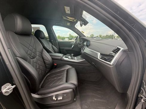 Used 2023 BMW X5 xDrive40i w/ Premium Package AWD/4WD image 34