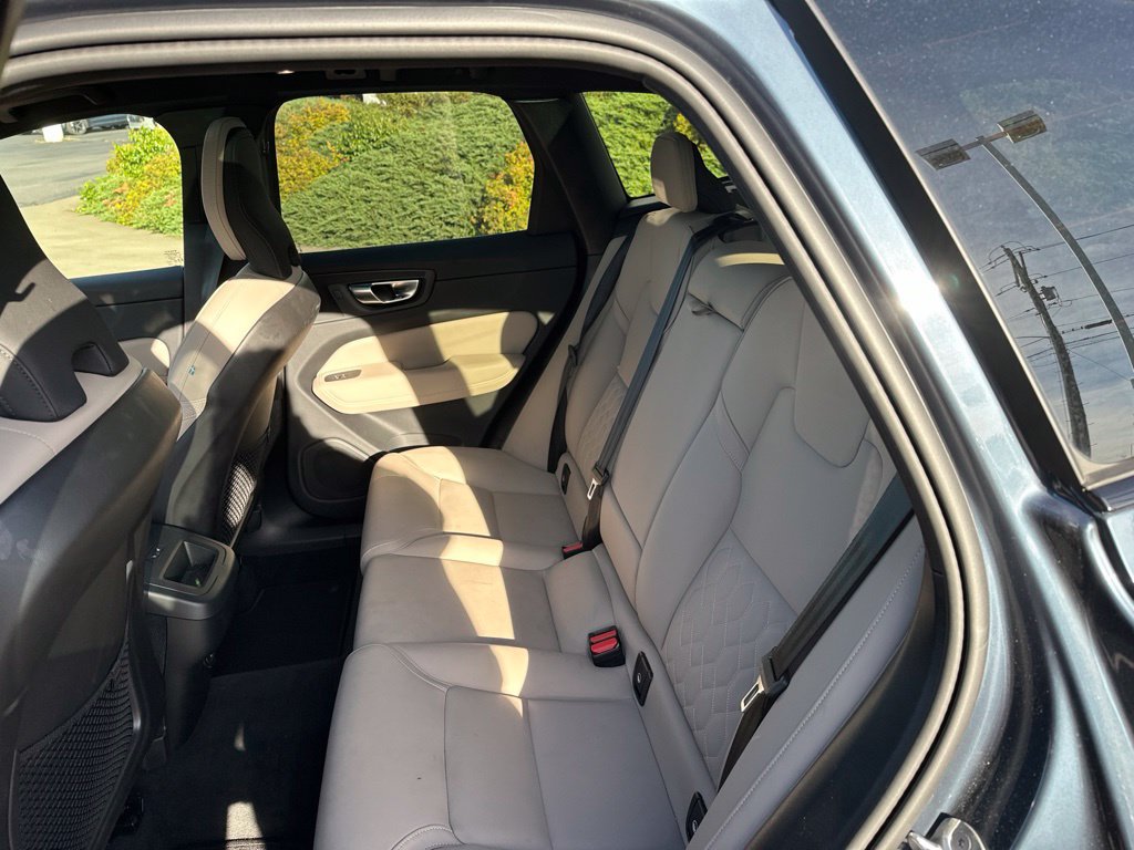 Used 2026 Volvo XC60 B5 Plus AWD/4WD image 25
