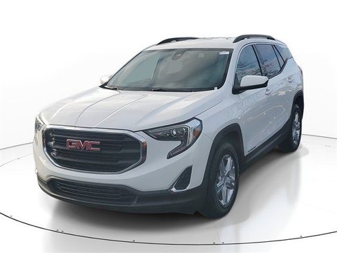 Certified 2020 GMC Terrain SLE w/ Driver Convenience Package image 2
