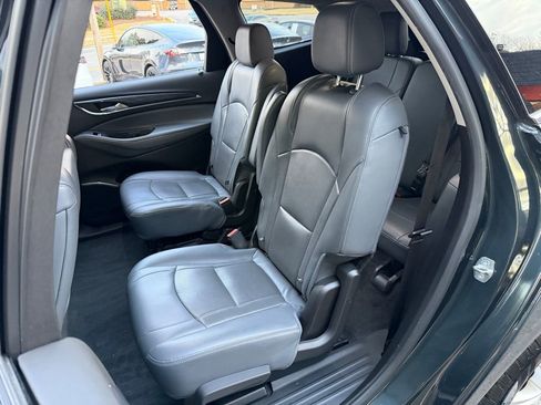 Used 2019 Buick Enclave Premium image 32