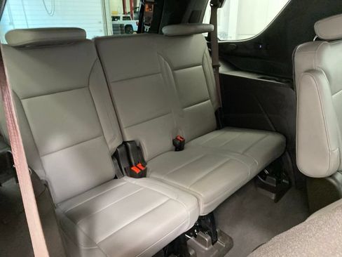 Used 2021 Chevrolet Tahoe LT w/ Luxury Package AWD/4WD image 34