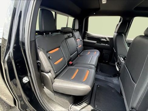 Used 2022 GMC Sierra 1500 AT4 w/ AT4 Preferred Package image 17