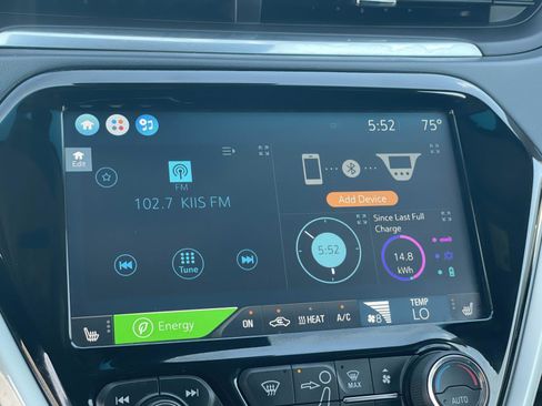 Used 2019 Chevrolet Bolt Premier w/ Infotainment Package image 12