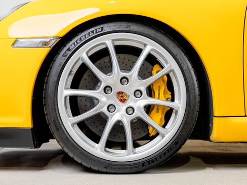 Used 2007 Porsche 911 GT3 RWD image 3