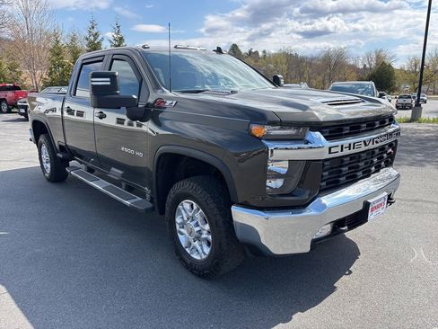 Used 2022 Chevrolet Silverado 2500 LT w/ Convenience Package AWD/4WD image 7