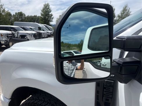 Used 2026 Ford F350 Lariat w/ Black Appearance Package AWD/4WD image 24