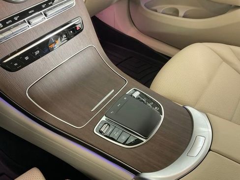 Used 2022 Mercedes-Benz GLC 300 GLC 300 image 21