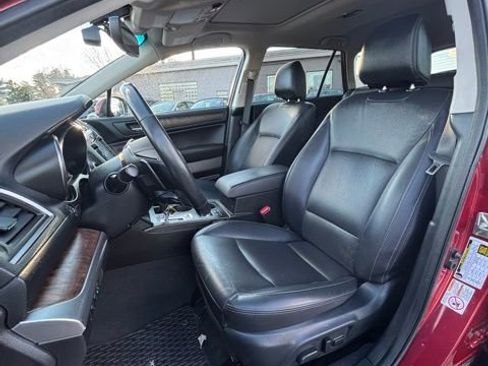 Used 2017 Subaru Outback 2.5i Limited image 10