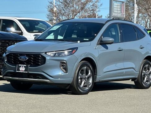 Used 2023 Ford Escape ST-Line Select w/ Tech Pack #2 image 8