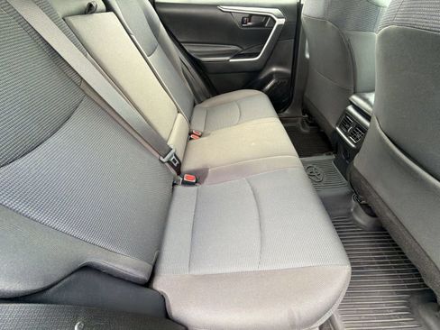 Used 2024 Toyota RAV4 LE FWD image 32