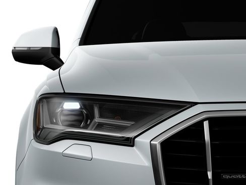 Certified 2023 Audi Q7 2.0T Premium w/ Towing Package AWD/4WD image 6