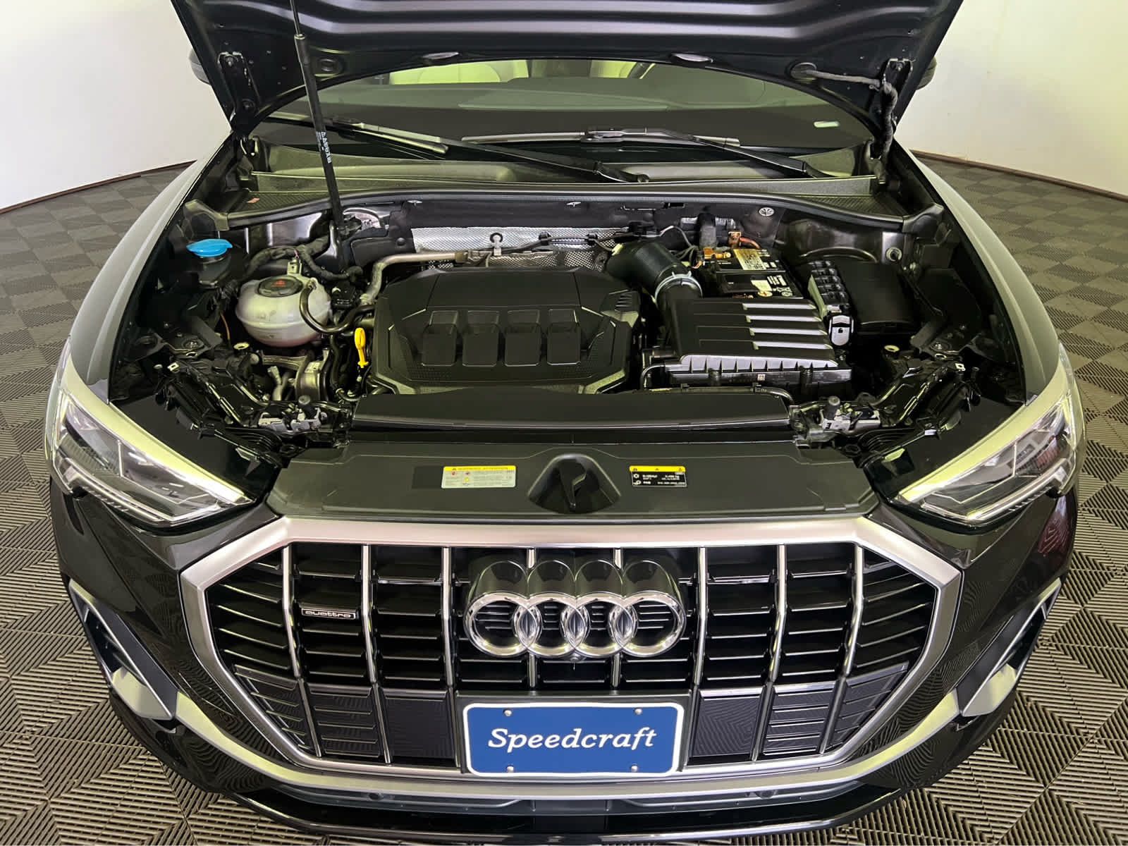 Used 2023 Audi Q3 2.0T Premium Plus w/ Premium Plus Package AWD/4WD image 33