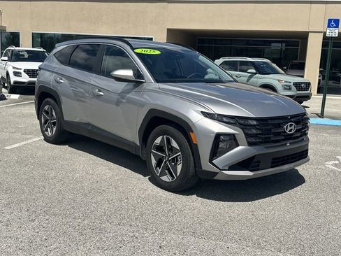 Certified 2025 Hyundai Tucson SEL image 4