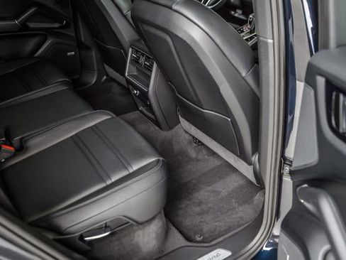 Used 2019 Porsche Cayenne image 43