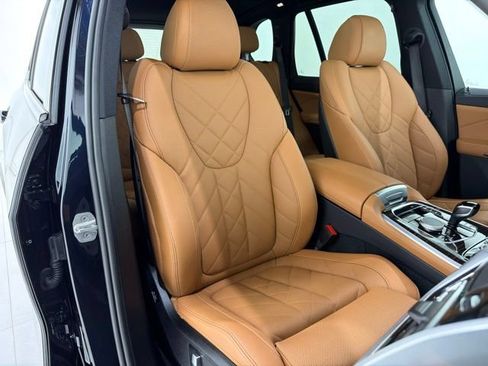 Used 2023 BMW X5 xDrive40i w/ M Sport Package AWD/4WD image 19