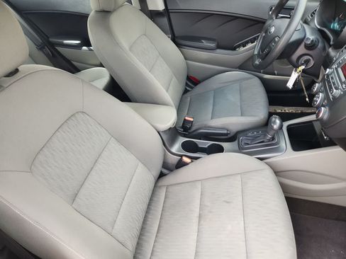 Used 2016 Kia Forte LX FWD image 12