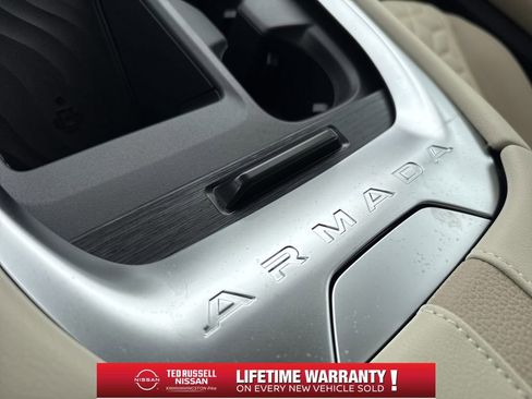 New 2025 Nissan Armada Platinum Reserve image 24