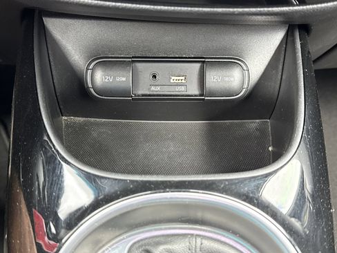 Used 2015 Kia Soul ! w/ Sun & Sound Package FWD image 26