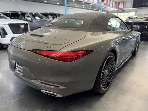 Used 2026 Mercedes-Benz Maybach SL 680 image 7