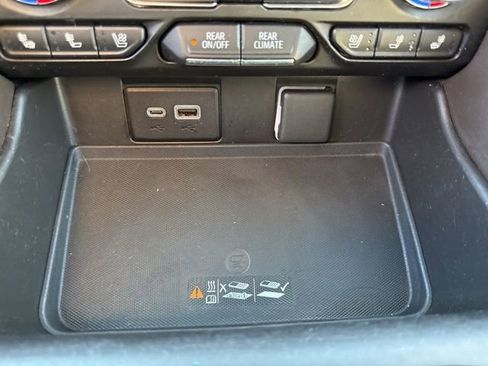 Used 2021 GMC Yukon SLT image 48