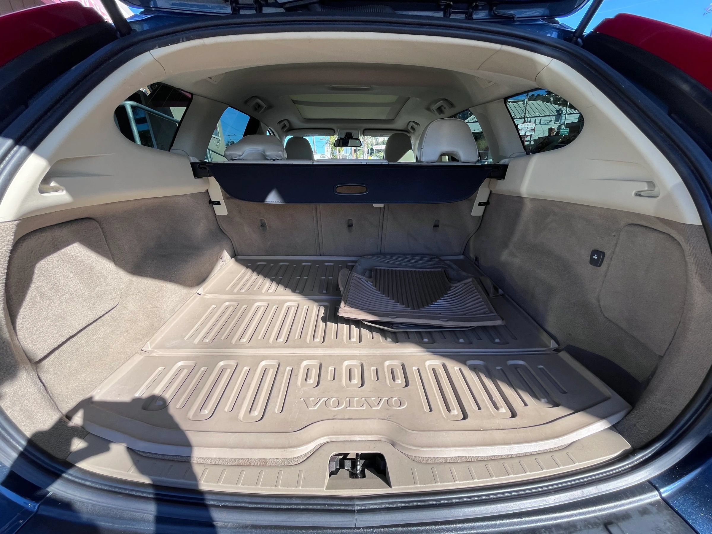 Used 2010 Volvo XC60 T6 AWD/4WD image 25