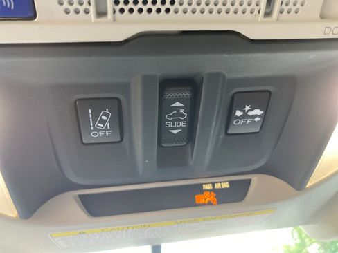 Used 2019 Subaru Forester Premium w/ All-Weather Package image 40