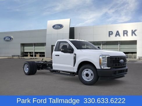 New 2025 Ford F350 XL RWD image 7