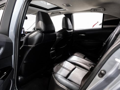 Used 2020 Toyota Corolla XLE image 49