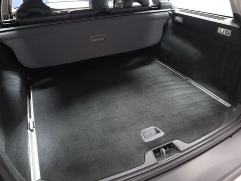 Used 2010 Volvo XC70 3.2 image 16