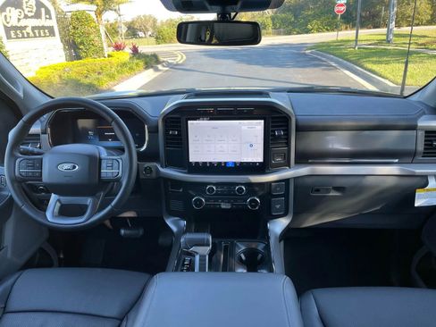 Used 2023 Ford F150 Lightning XLT image 6