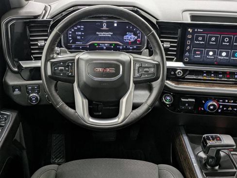 Used 2023 GMC Sierra 1500 Elevation w/ X31 Off-Road Package AWD/4WD image 6